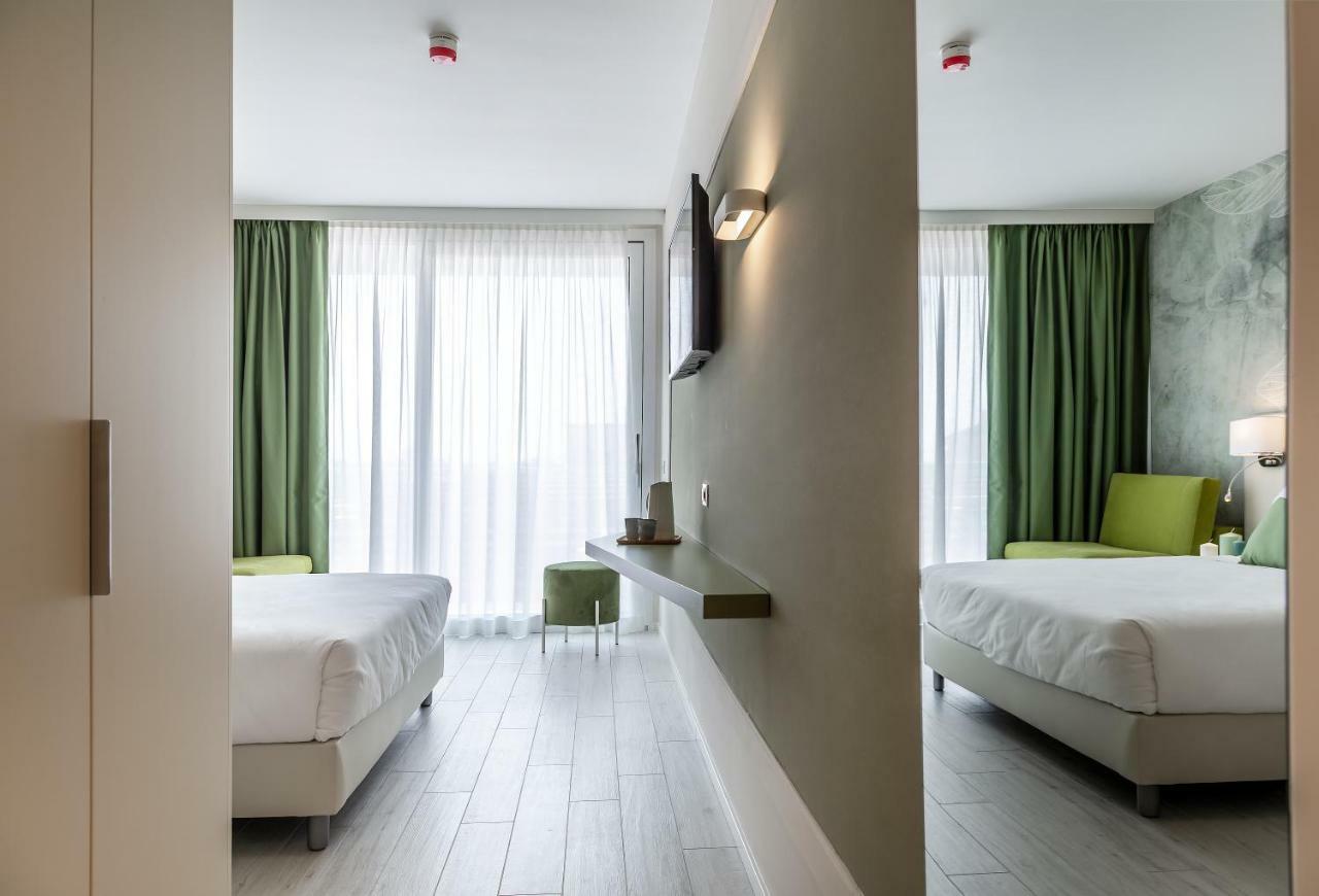 Hotel Amburgo Бибионе Экстерьер фото