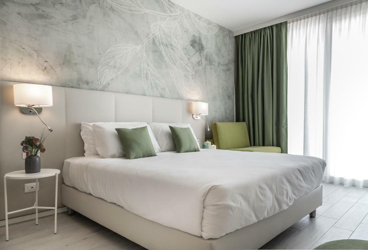 Hotel Amburgo Бибионе Экстерьер фото